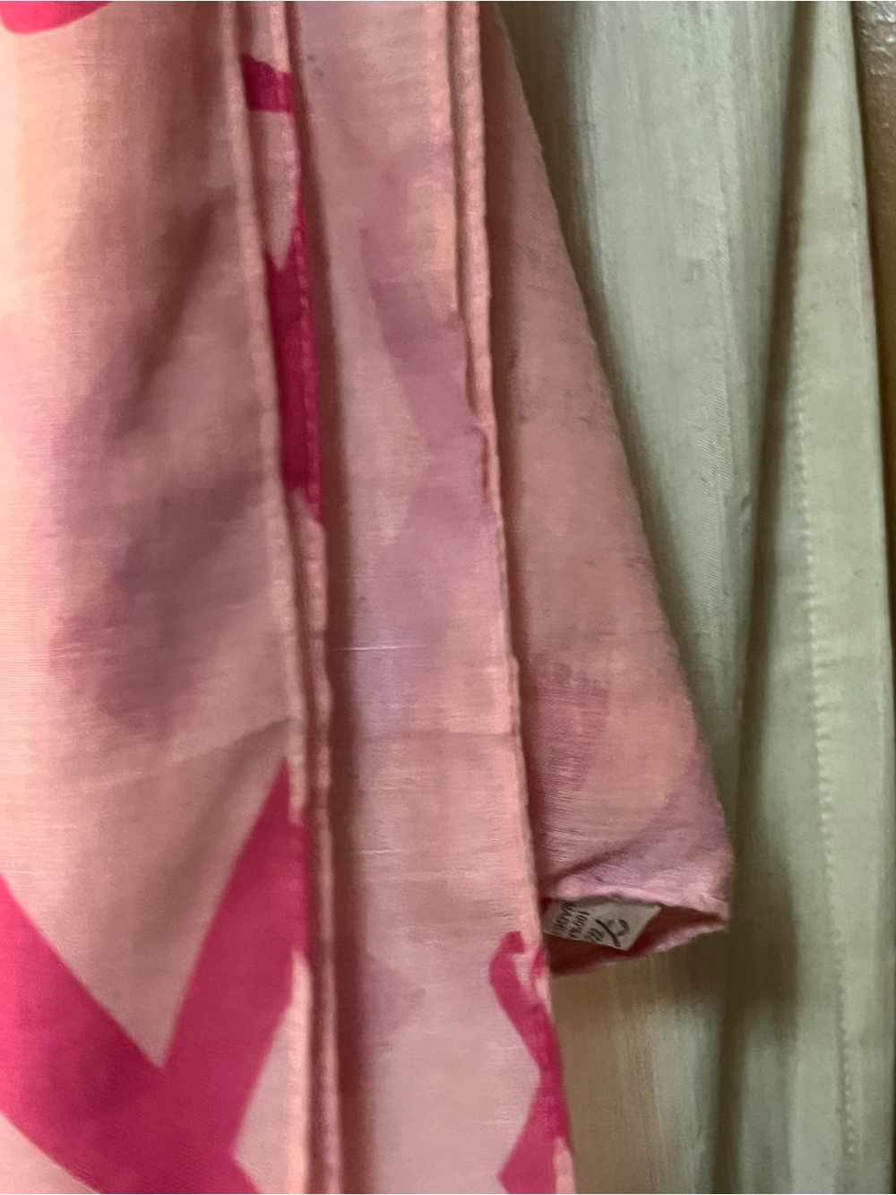 Pink Ribbon Awareness Scarves Bundle - Picture 3 of 8